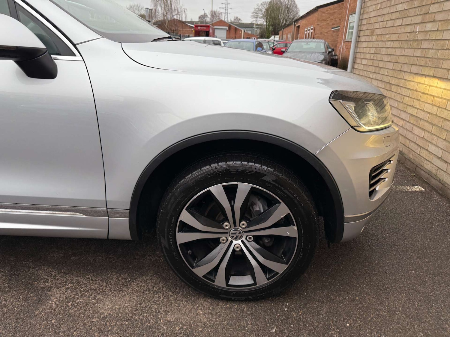 Used Volkswagen Touareg 2017 for sale - 77022440: Photo 68