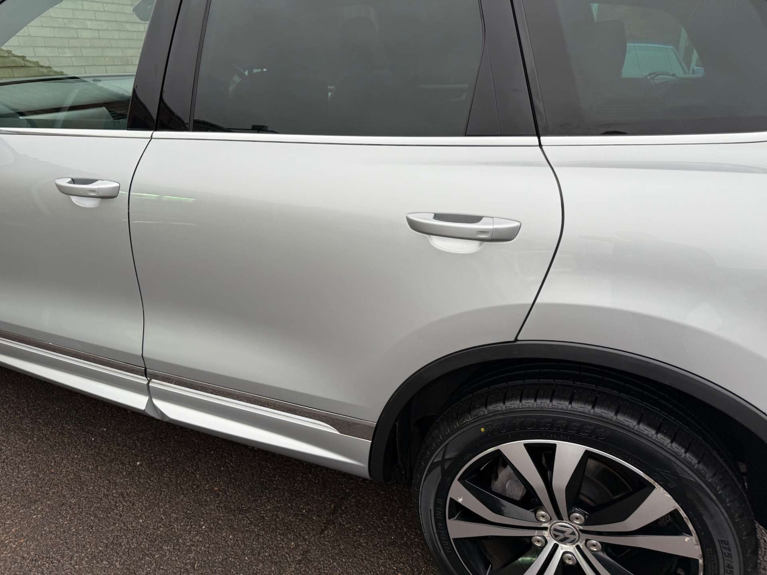 Used Volkswagen Touareg 2017 for sale - 77022440: Photo 77