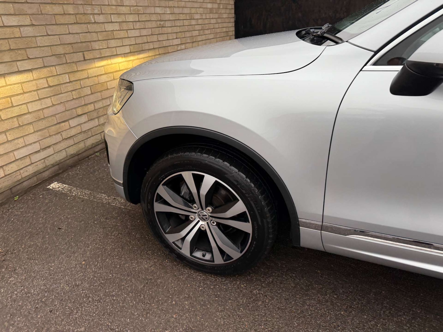 Used Volkswagen Touareg 2017 for sale - 77022440: Photo 79