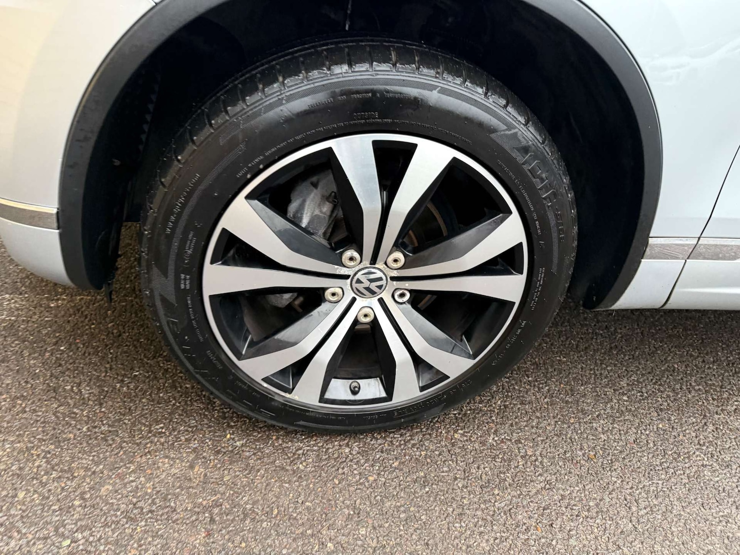 Used Volkswagen Touareg 2017 for sale - 77022440: Photo 85