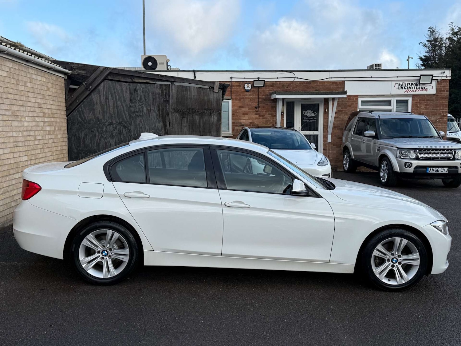 Used BMW 3 Series 2014 for sale - 77172476: Photo 14