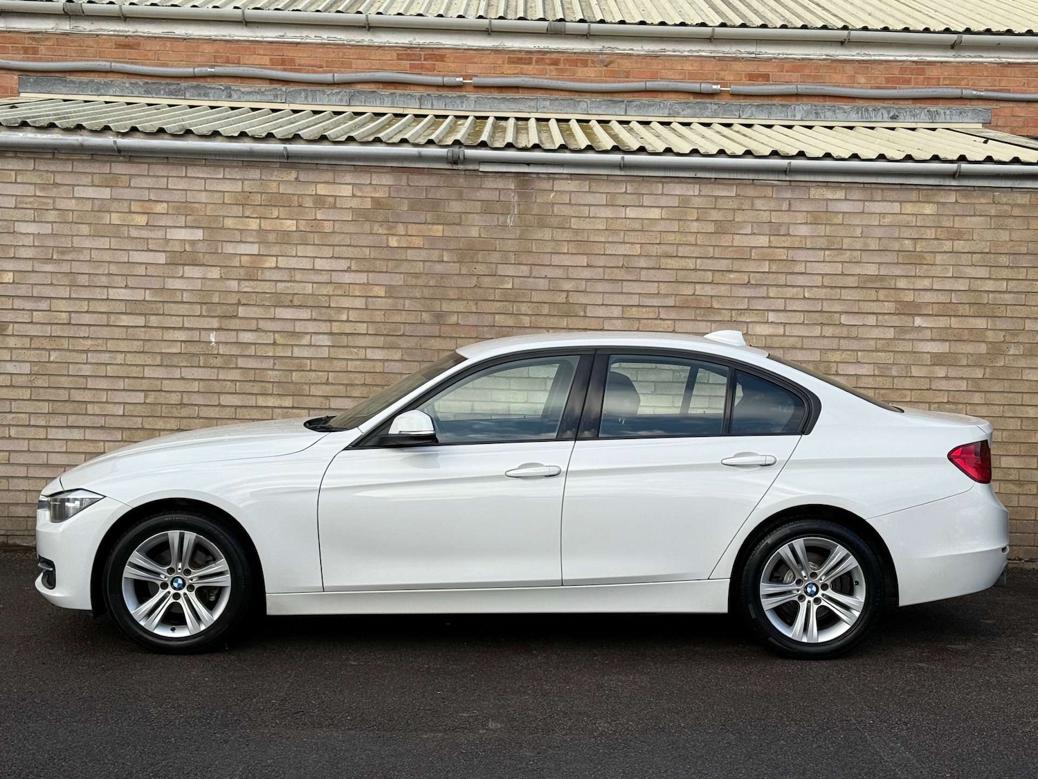 Used BMW 3 Series 2014 for sale - 77172476: Photo 19
