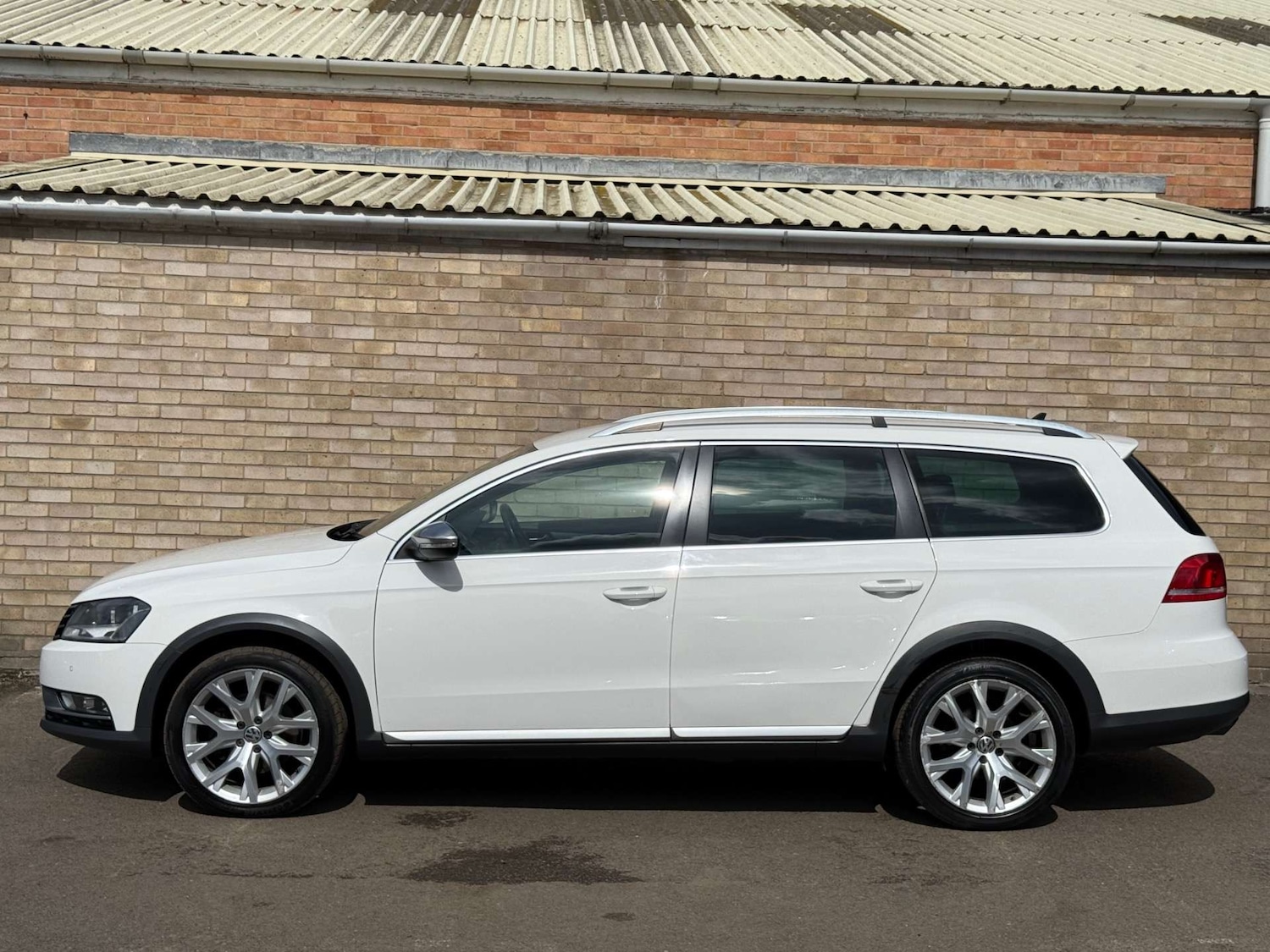 Used Volkswagen Passat 2014 for sale - 77033650: Photo 12