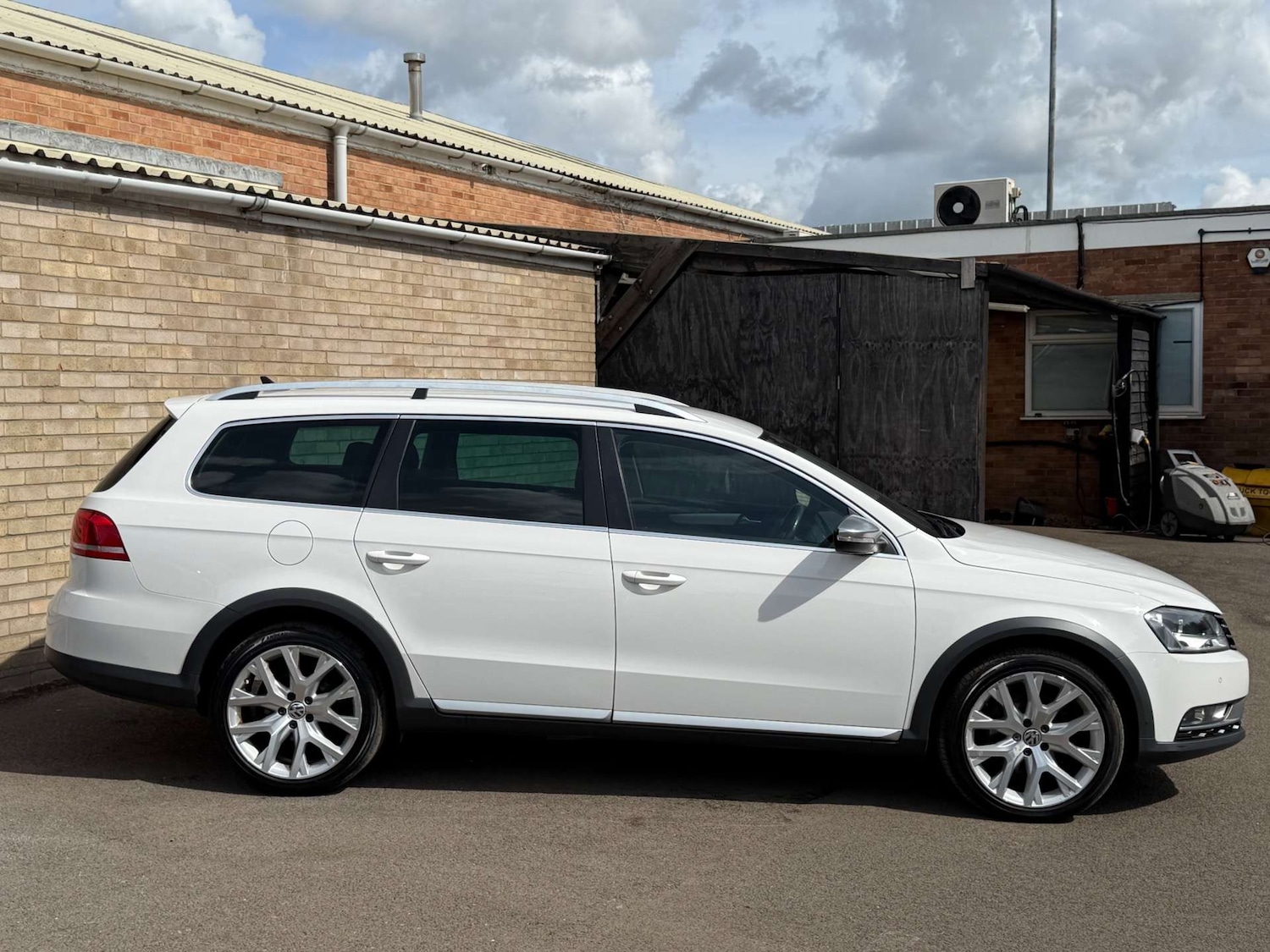 Used Volkswagen Passat 2014 for sale - 77033650: Photo 20