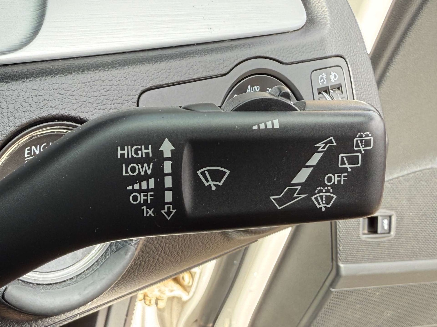 Used Volkswagen Passat 2014 for sale - 77033650: Photo 53