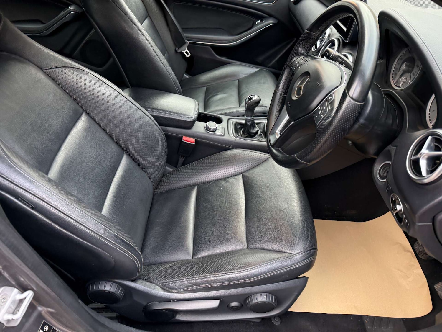 Used Mercedes-Benz A-Class 2013 for sale - 77545037: Photo 11