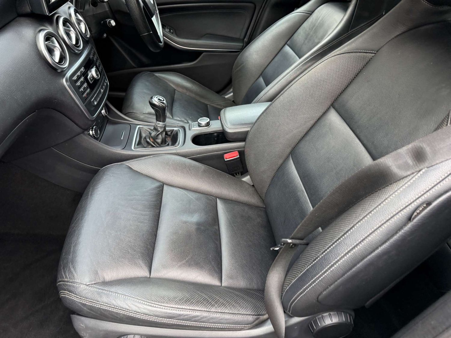 Used Mercedes-Benz A-Class 2013 for sale - 77545037: Photo 24