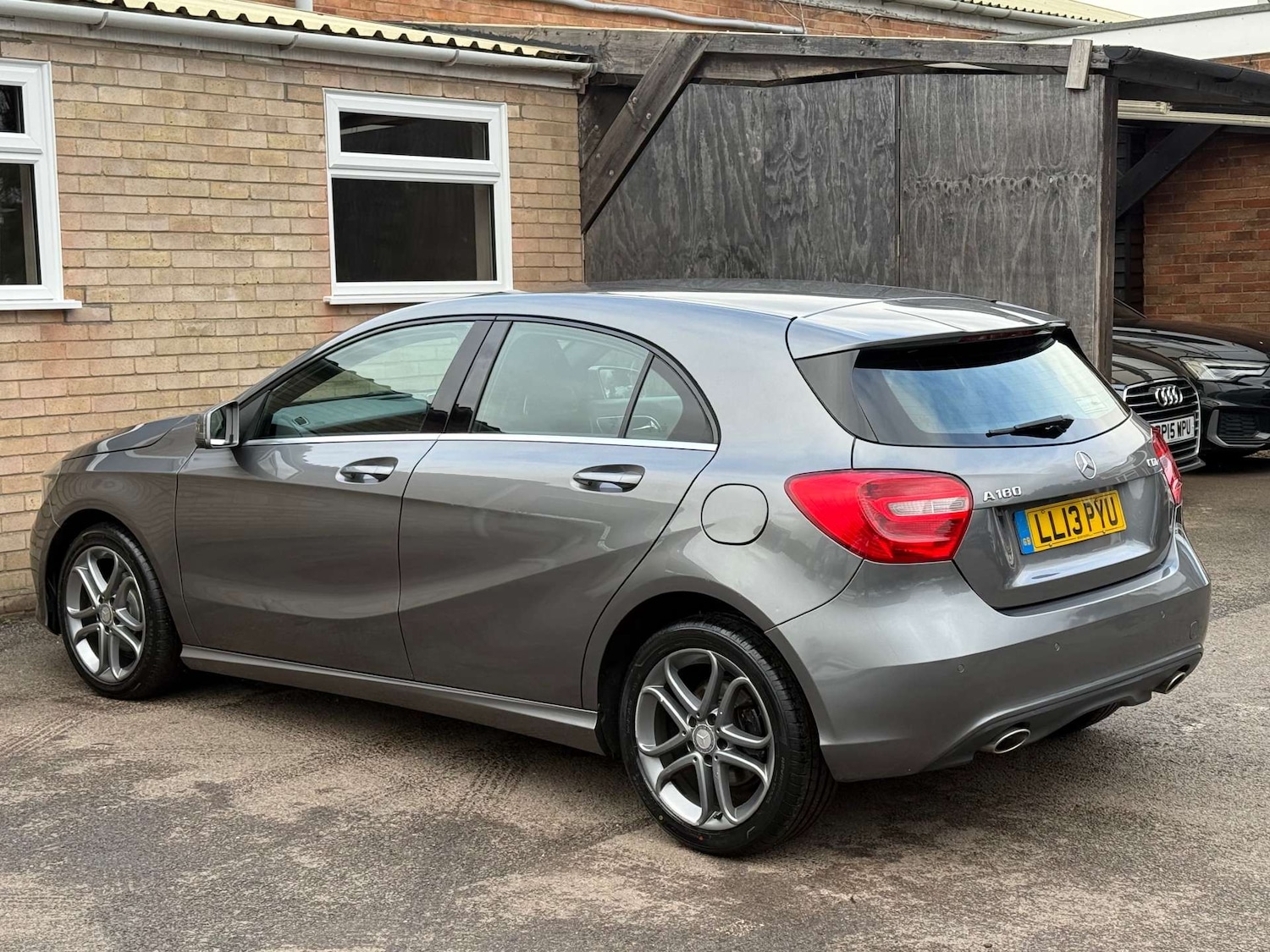 Used Mercedes-Benz A-Class 2013 for sale - 77545037: Photo 31