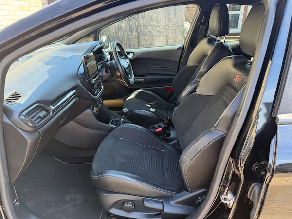 Used Ford Fiesta 2018 for sale - 75210122: Photo 19