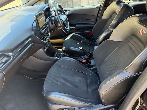 Used Ford Fiesta 2018 for sale - 75210122: Photo 20
