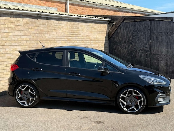 Used Ford Fiesta 2018 for sale - 75210122: Photo 31