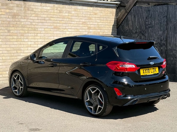 Used Ford Fiesta 2018 for sale - 75210122: Photo 40