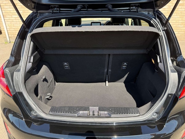 Used Ford Fiesta 2018 for sale - 75210122: Photo 41