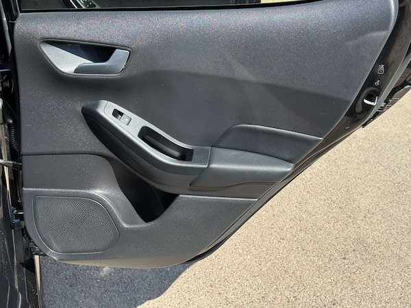Used Ford Fiesta 2018 for sale - 75210122: Photo 65