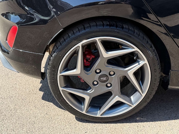 Used Ford Fiesta 2018 for sale - 75210122: Photo 75