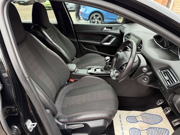 Used Peugeot 308 2017 for sale - 76304420: Photo 11