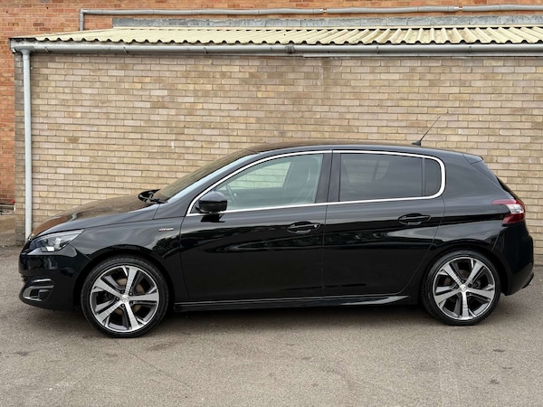 Used Peugeot 308 2017 for sale - 76304420: Photo 19