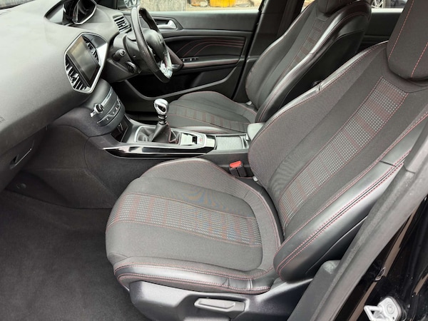 Used Peugeot 308 2017 for sale - 76304420: Photo 21