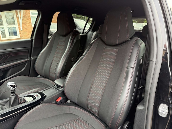 Used Peugeot 308 2017 for sale - 76304420: Photo 26