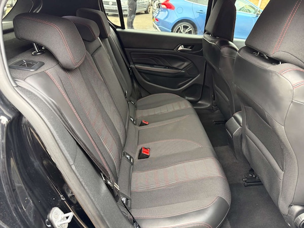 Used Peugeot 308 2017 for sale - 76304420: Photo 29