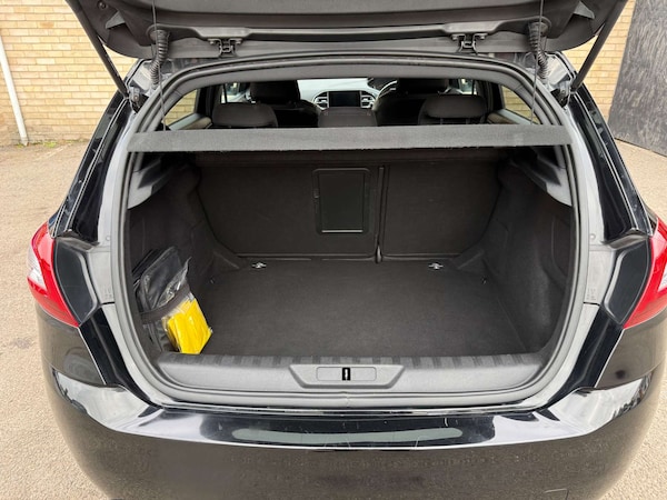 Used Peugeot 308 2017 for sale - 76304420: Photo 43
