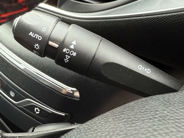 Used Peugeot 308 2017 for sale - 76304420: Photo 50