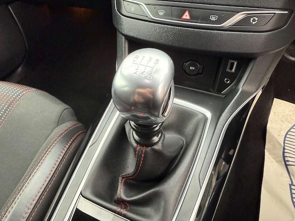 Used Peugeot 308 2017 for sale - 76304420: Photo 54