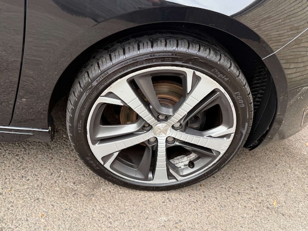 Used Peugeot 308 2017 for sale - 76304420: Photo 78