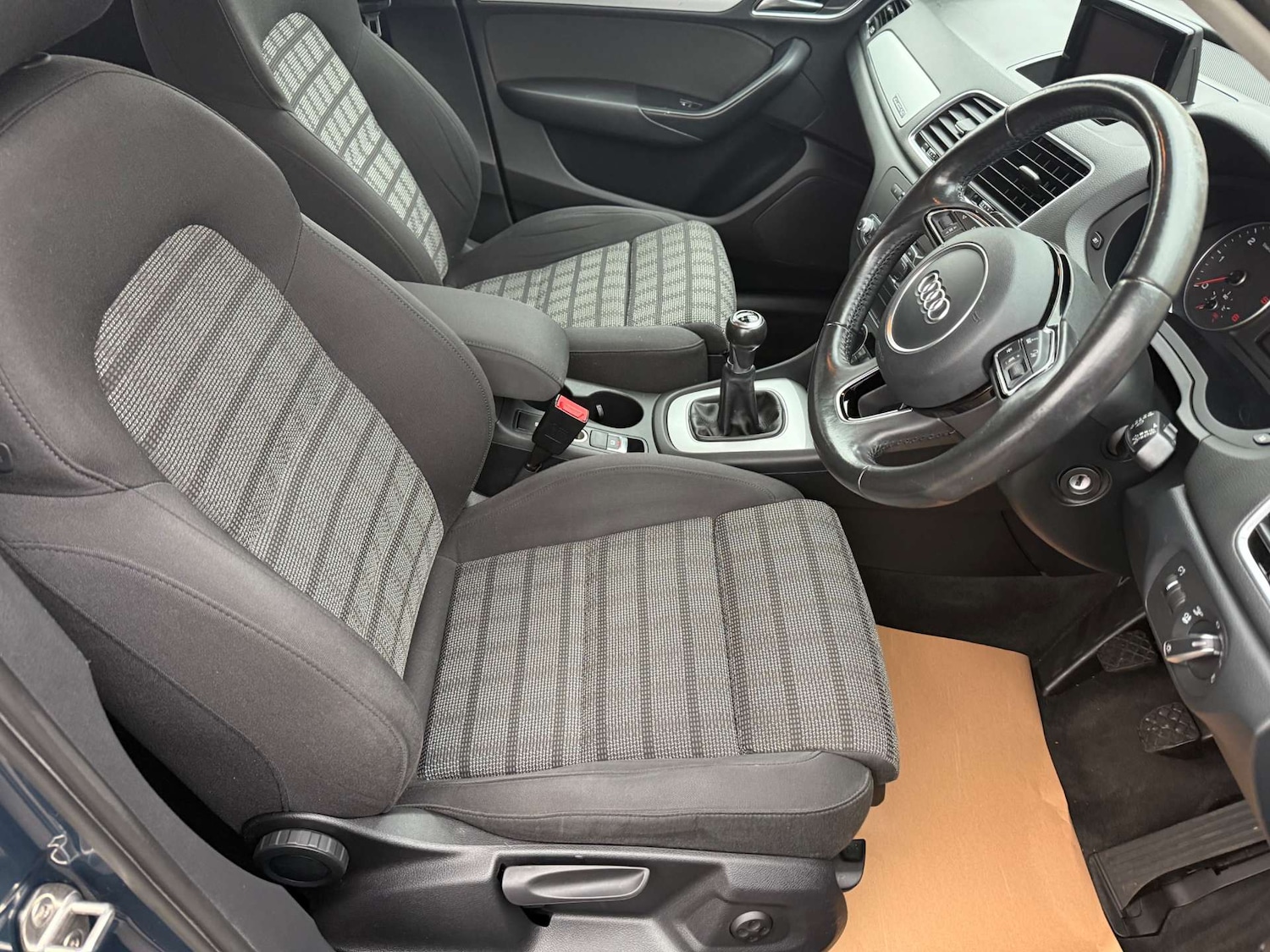 Used Audi Q3 2015 for sale - 76949878: Photo 12