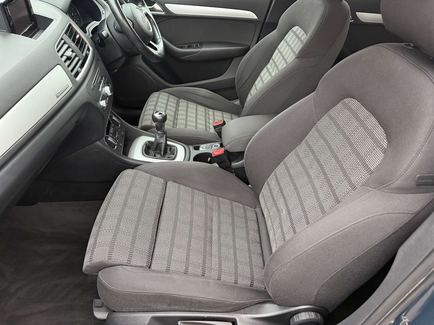 Used Audi Q3 2015 for sale - 76949878: Photo 21