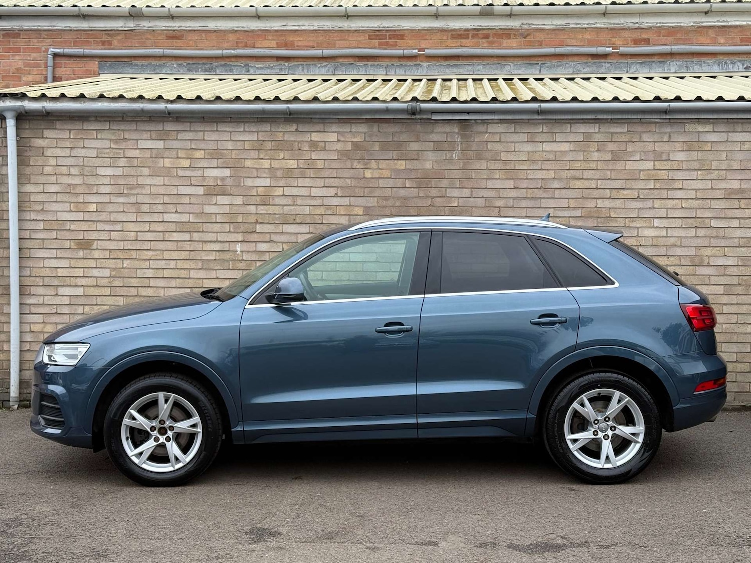 Used Audi Q3 2015 for sale - 76949878: Photo 34