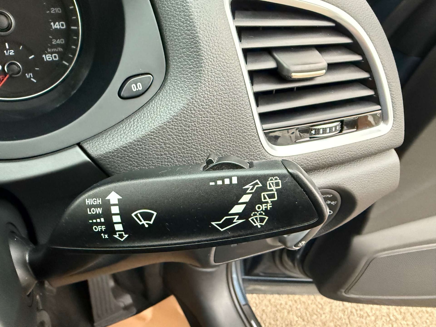 Used Audi Q3 2015 for sale - 76949878: Photo 48