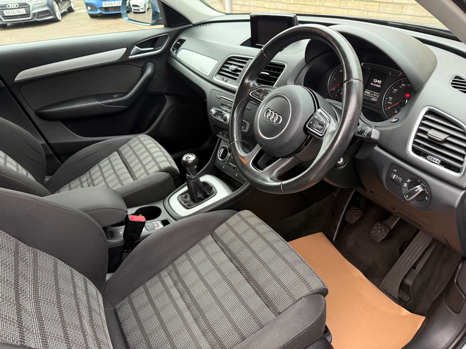 Used Audi Q3 2015 for sale - 76949878: Photo 6