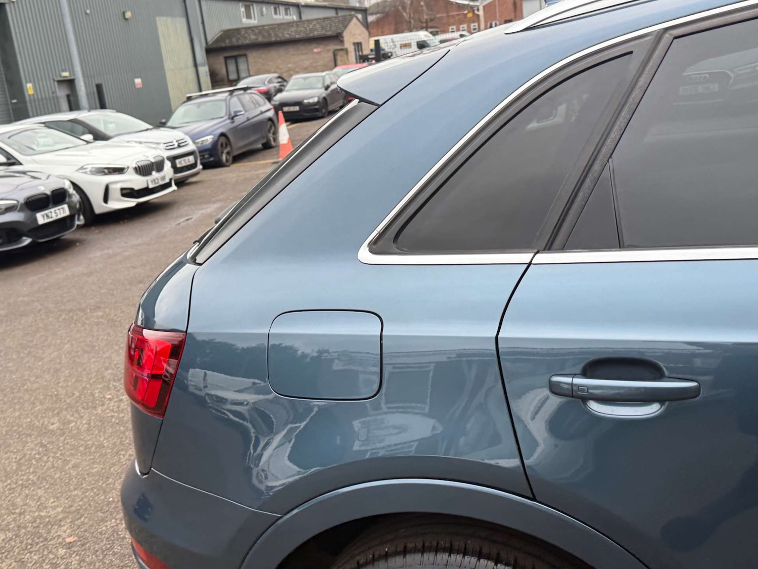 Used Audi Q3 2015 for sale - 76949878: Photo 65