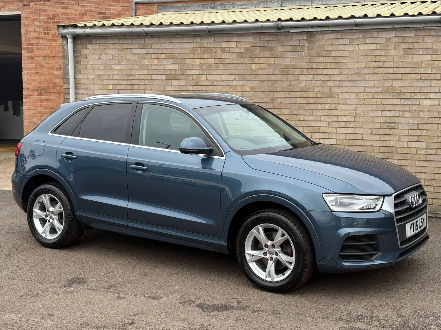 Used Audi Q3 2015 for sale - 76949878: Photo 8