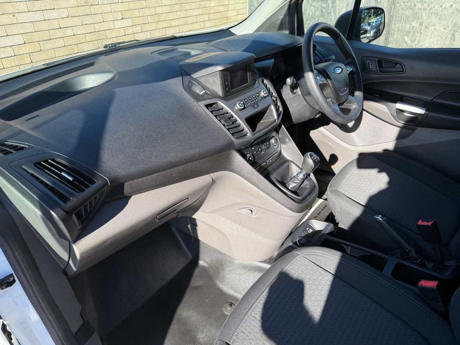 Used Ford Transit Connect 2018 for sale - 76184945: Photo 3