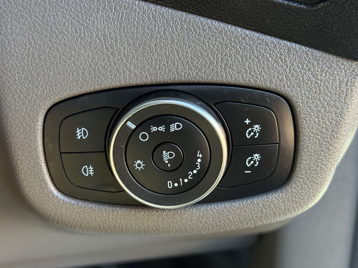 Used Ford Transit Connect 2018 for sale - 76184945: Photo 49