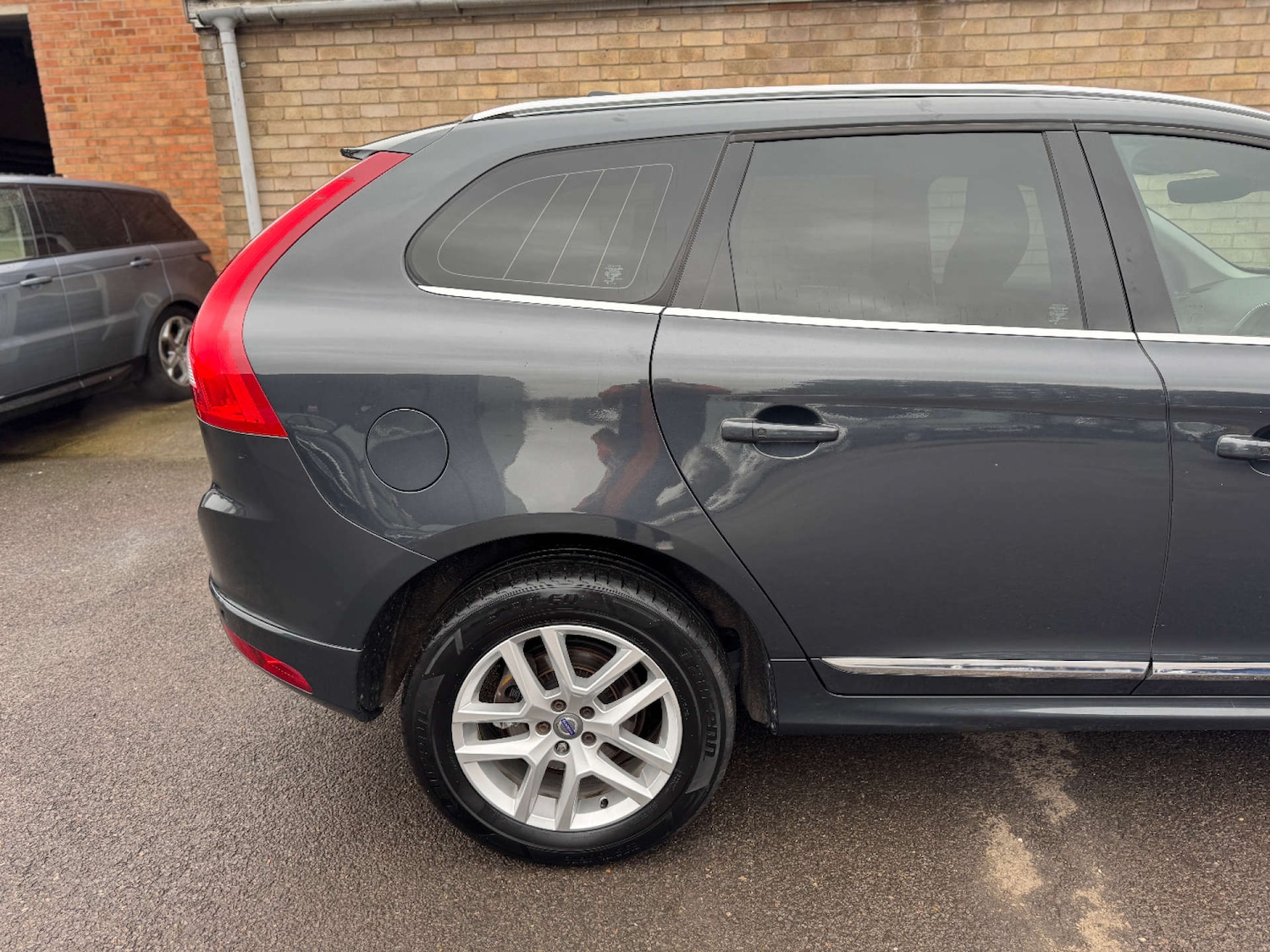 Used Volvo XC60 2016 for sale - 77224827: Photo 33