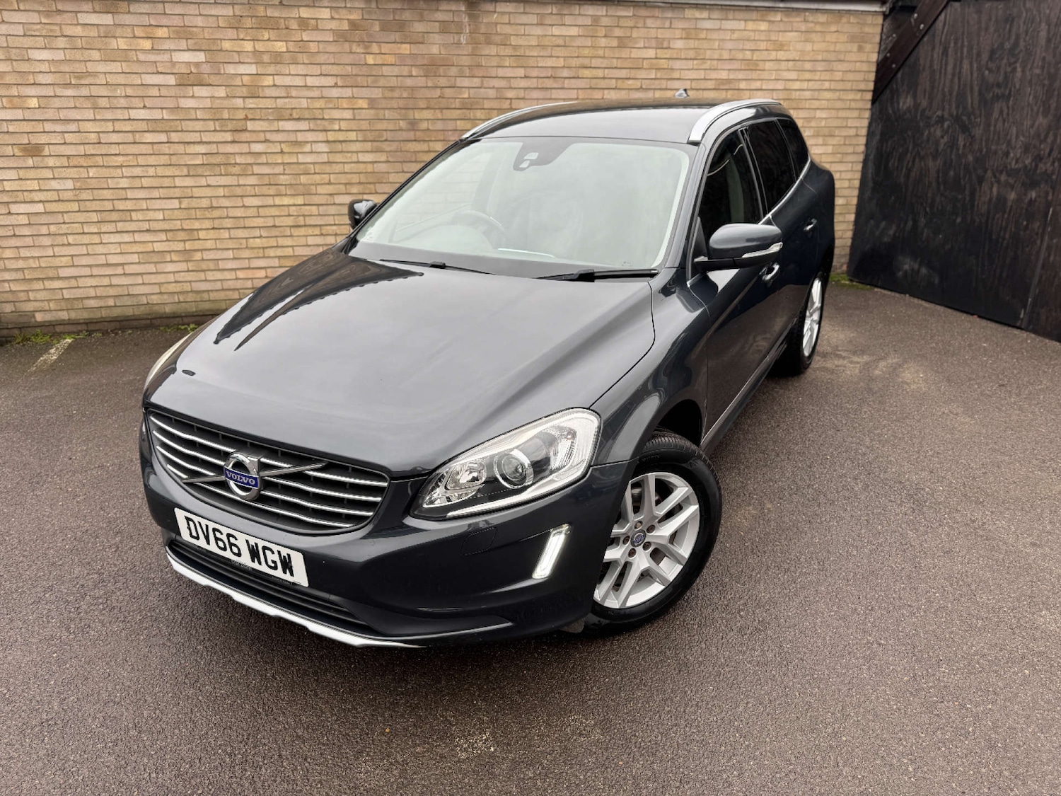 Used Volvo XC60 2016 for sale - 77224827: Photo 4