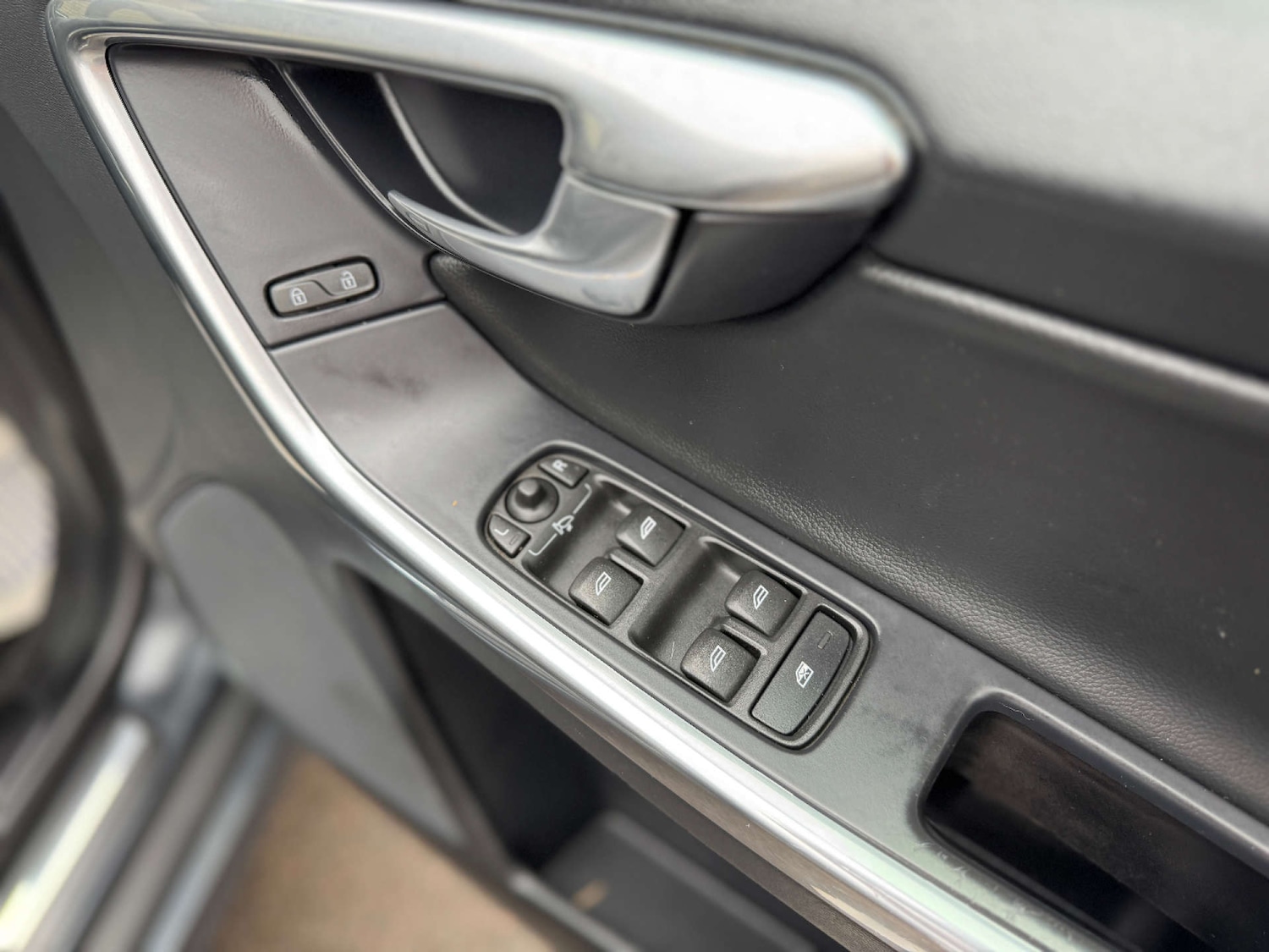 Used Volvo XC60 2016 for sale - 77224827: Photo 41