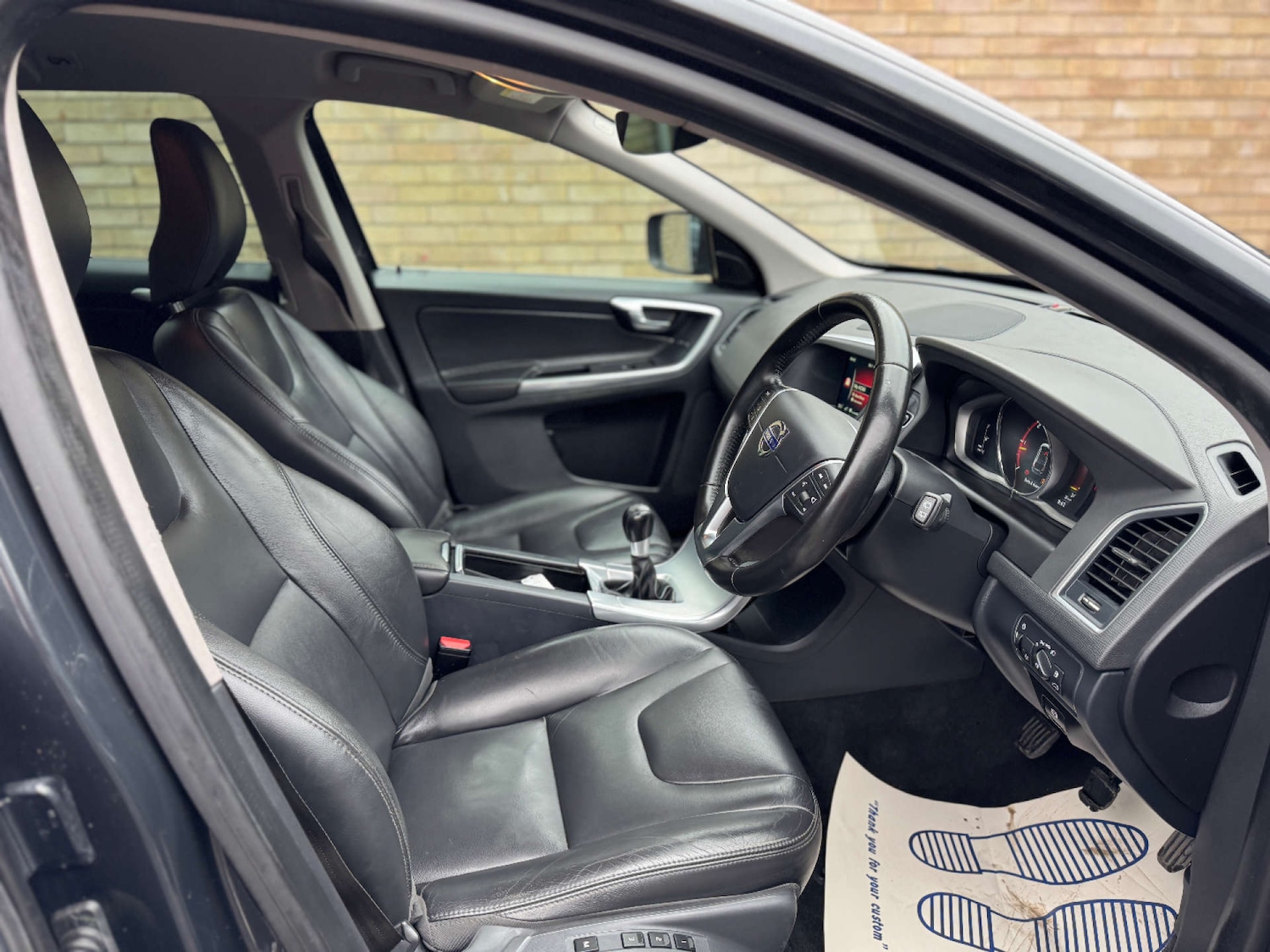 Used Volvo XC60 2016 for sale - 77224827: Photo 42