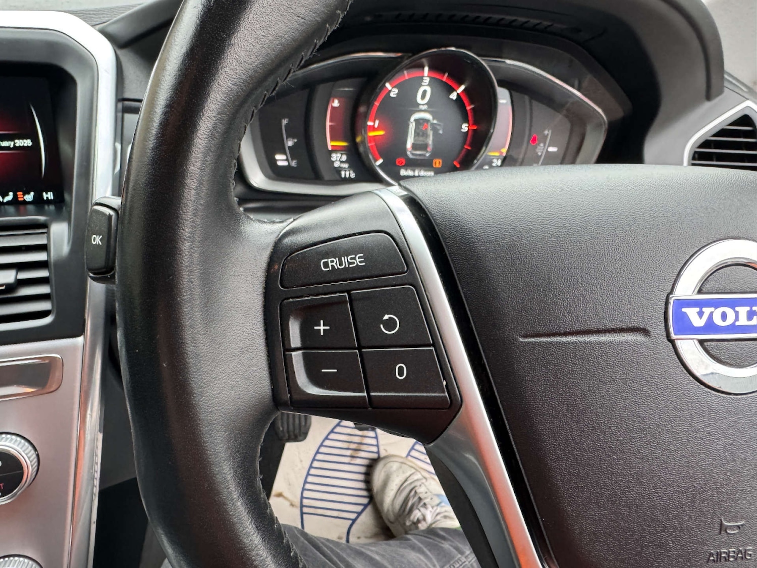 Used Volvo XC60 2016 for sale - 77224827: Photo 50