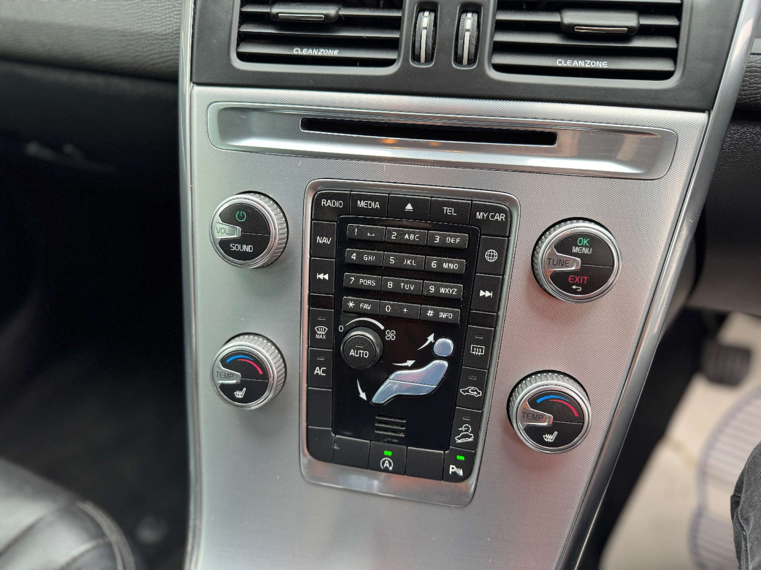 Used Volvo XC60 2016 for sale - 77224827: Photo 64