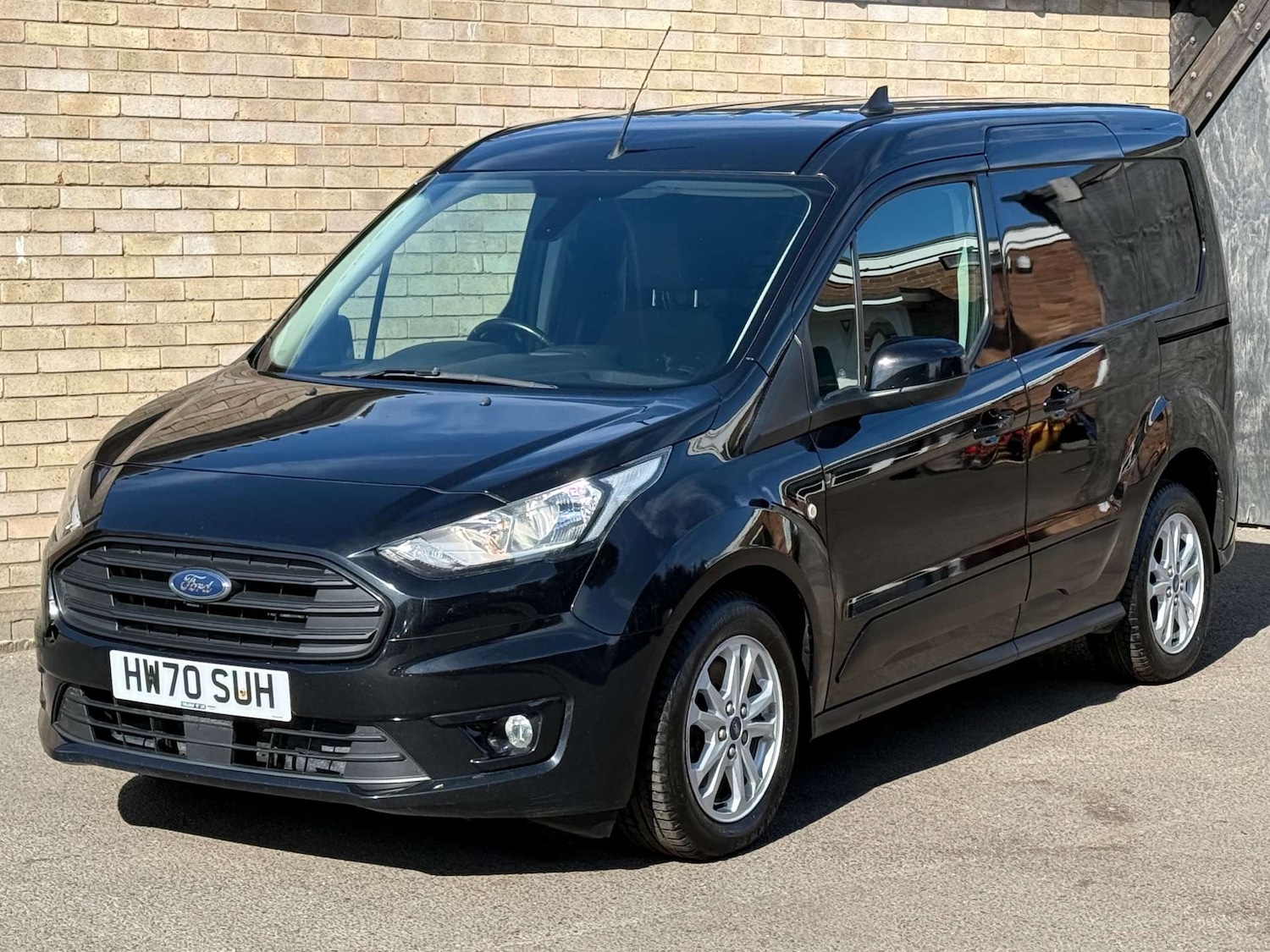 Used Ford Transit Connect 2020 for sale - 76547271: Photo 1