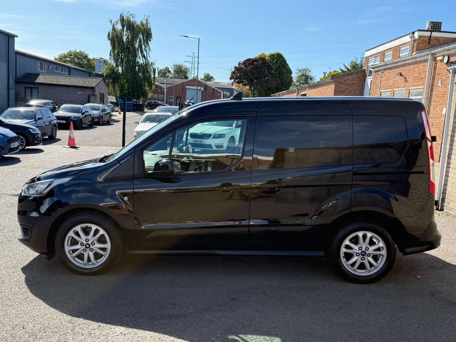 Used Ford Transit Connect 2020 for sale - 76547271: Photo 19