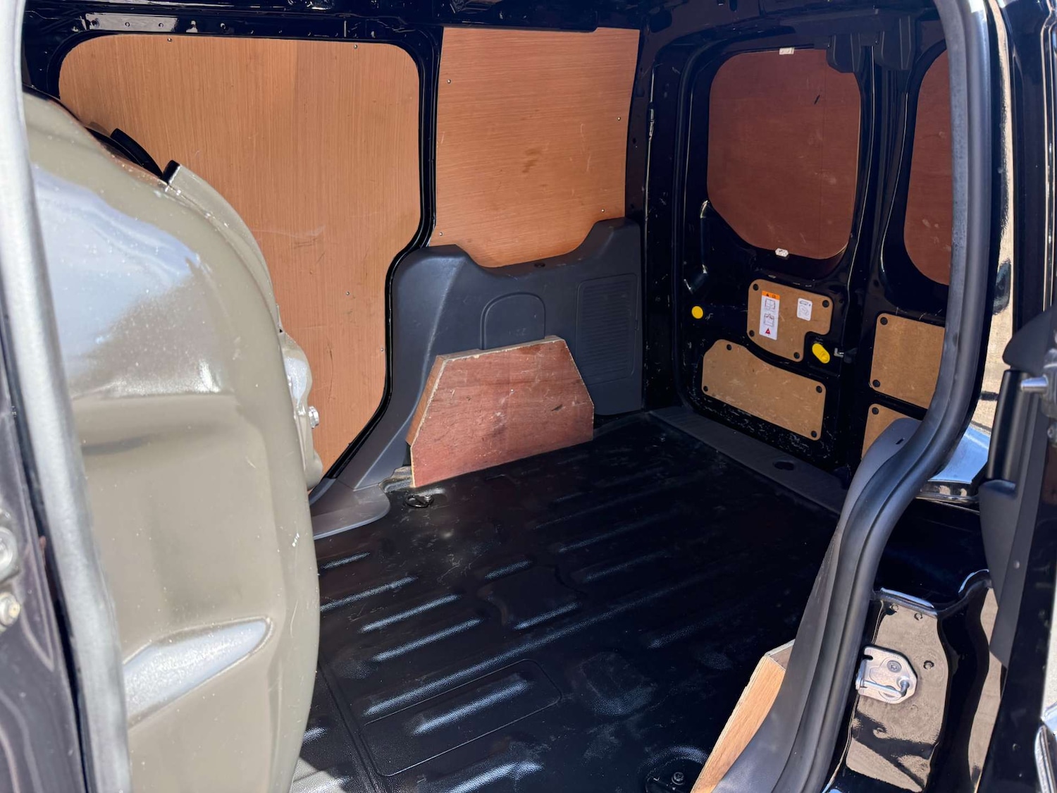 Used Ford Transit Connect 2020 for sale - 76547271: Photo 31