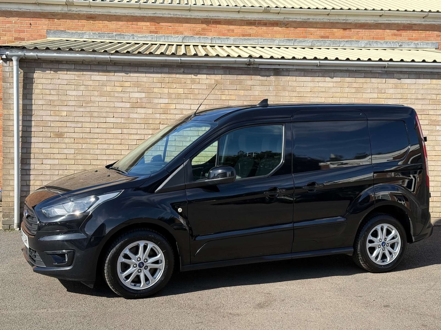 Used Ford Transit Connect 2020 for sale - 76547271: Photo 34