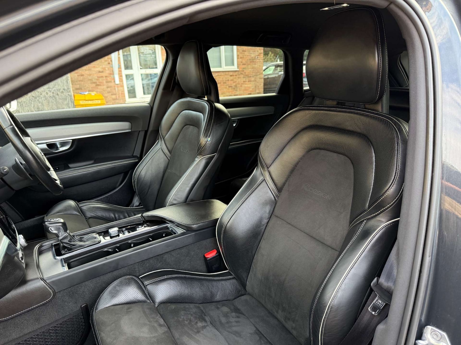 Used Volvo V90 2017 for sale - 76197210: Photo 25