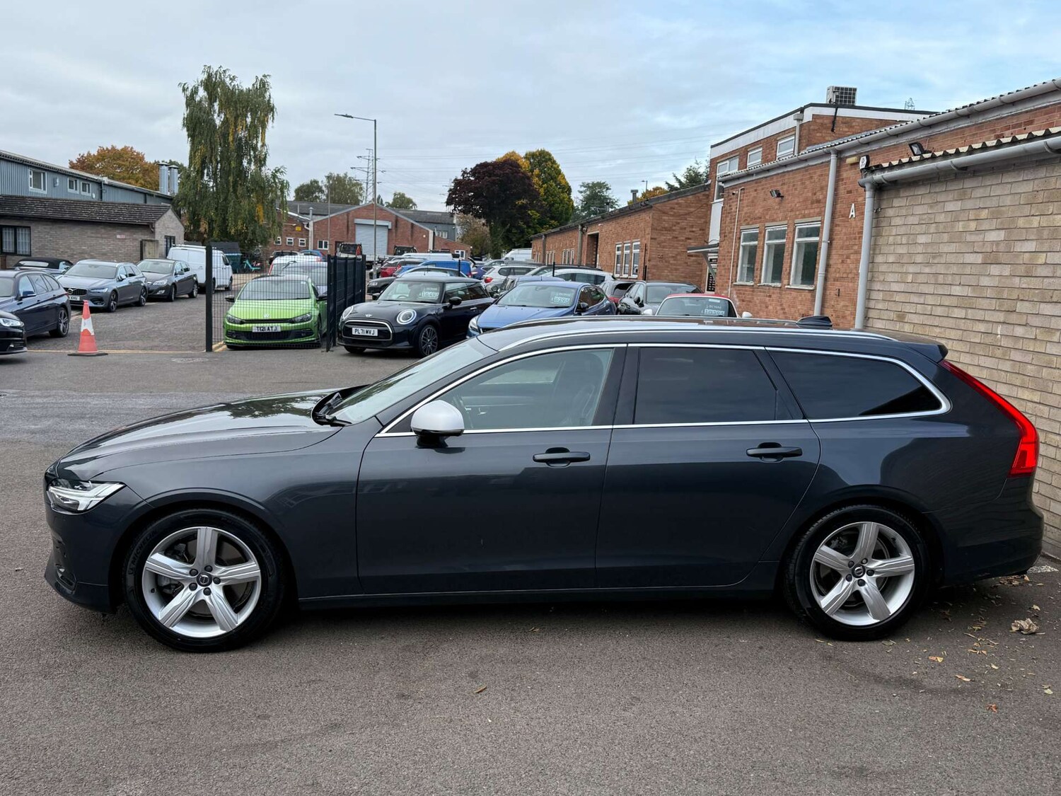 Used Volvo V90 2017 for sale - 76197210: Photo 28