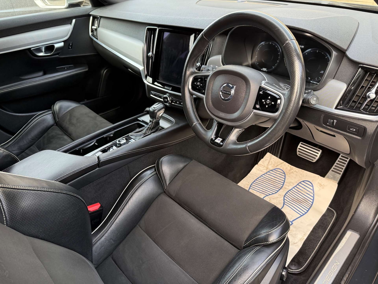 Used Volvo V90 2017 for sale - 76197210: Photo 5